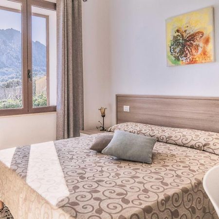 B&B Da Nicoletta San Pantaleo Εξωτερικό φωτογραφία